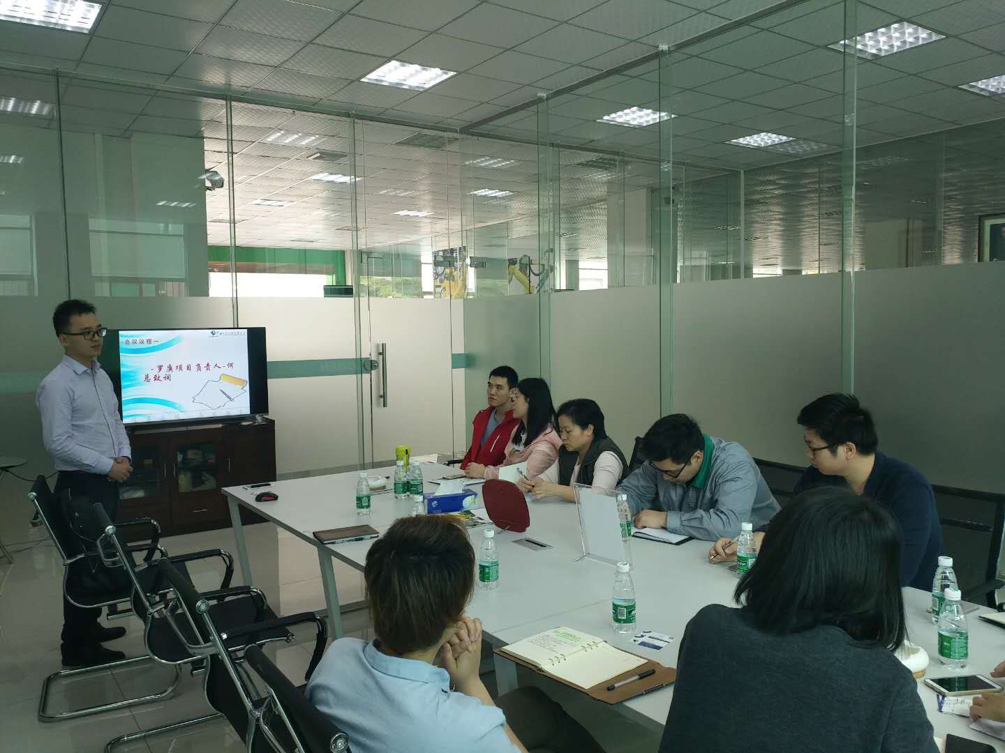 祝贺罗庚机器人签约顺景科技股份有限公司-